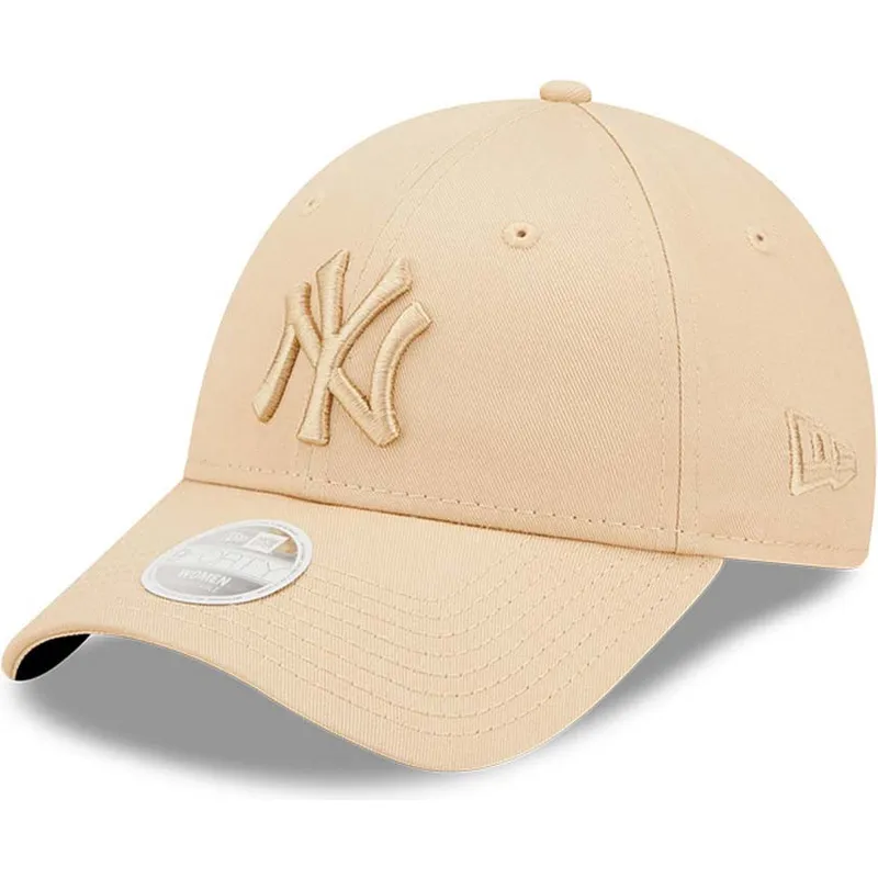 mutzen-gebogen-beige-verstellbares-band-9forty-league-essential-der-new-york-yankees-mlb-von-new-era