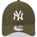 mutzen-gebogen-grun-verstellbares-band-9forty-diamond-era-der-new-york-yankees-mlb-von-new-era