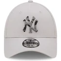 mutzen-gebogen-grau-verstellbares-band-9forty-seasonal-infill-der-new-york-yankees-mlb-von-new-era
