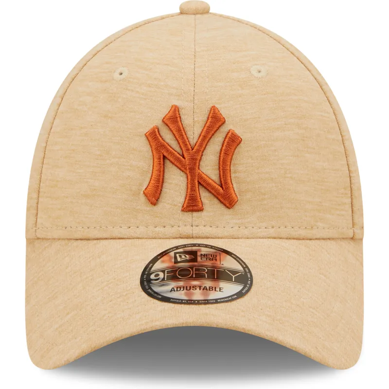 braune-verstellbare-curved-cap-mit-braunem-logo-9forty-jersey-essential-der-new-york-yankees-mlb-von-new-era