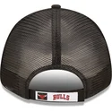mutzen-gebogen-schwarz-verstellbares-band-a-frame-home-field-der-chicago-bulls-nba-von-new-era