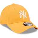 mutzen-gebogen-orange-verstellbares-band-claro-9forty-league-essential-der-new-york-yankees-mlb-von-new-era