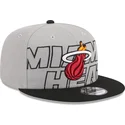 graue-und-schwarze-snapback-kappe-9fifty-draft-edition-2023-der-miami-heat-nba-von-new-era