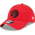rote-verstellbare-gebogene-kappe-9twenty-draft-edition-2023-der-toronto-raptors-nba-von-new-era