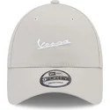 beige-verstellbare-9forty-seasonal-kappe-von-vespa-piaggio-von-new-era