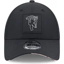 mutzen-gebogen-schwarz-snapback-9forty-all-over-print-zebra-visor-der-manchester-united-football-club-premier-league-von-new-era