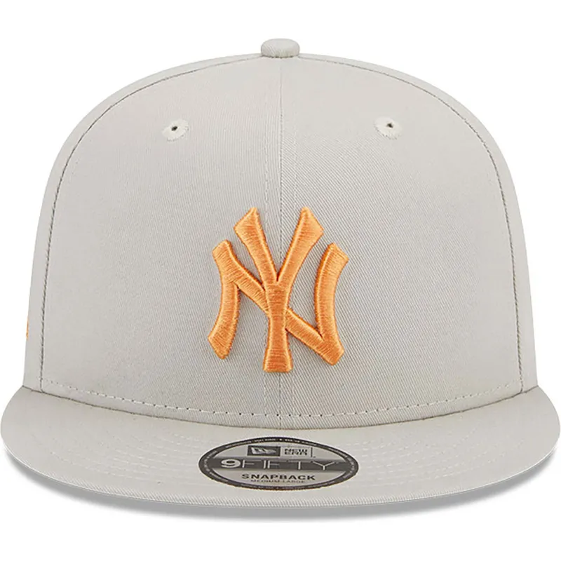 mutzen-flach-beige-snapback-9fifty-side-patch-der-new-york-yankees-mlb-von-new-era mutzen-flach-beige-snapback-9fifty-side-patch-der-new-york-yankees-mlb-von-new-era
