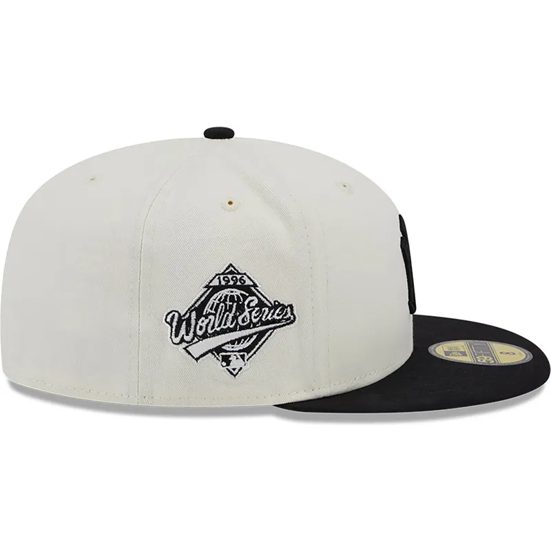 mutzen-flach-weiss-angepasst-59fifty-championships-der-new-york-yankees-mlb-von-new-era