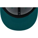 grune-flache-angepasste-59fifty-league-essential-kappe-der-new-york-yankees-mlb-von-new-era