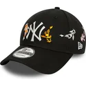 verstellbare-schwarze-9forty-kappe-mit-gebogenem-schirm-und-koi-fisch-motiv-von-new-york-yankees-mlb-von-new-era