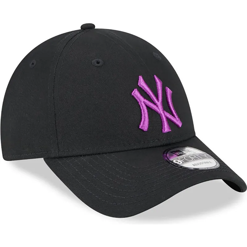 mutzen-gebogen-schwarz-verstellbares-band-9forty-league-essential-der-new-york-yankees-mlb-von-new-era