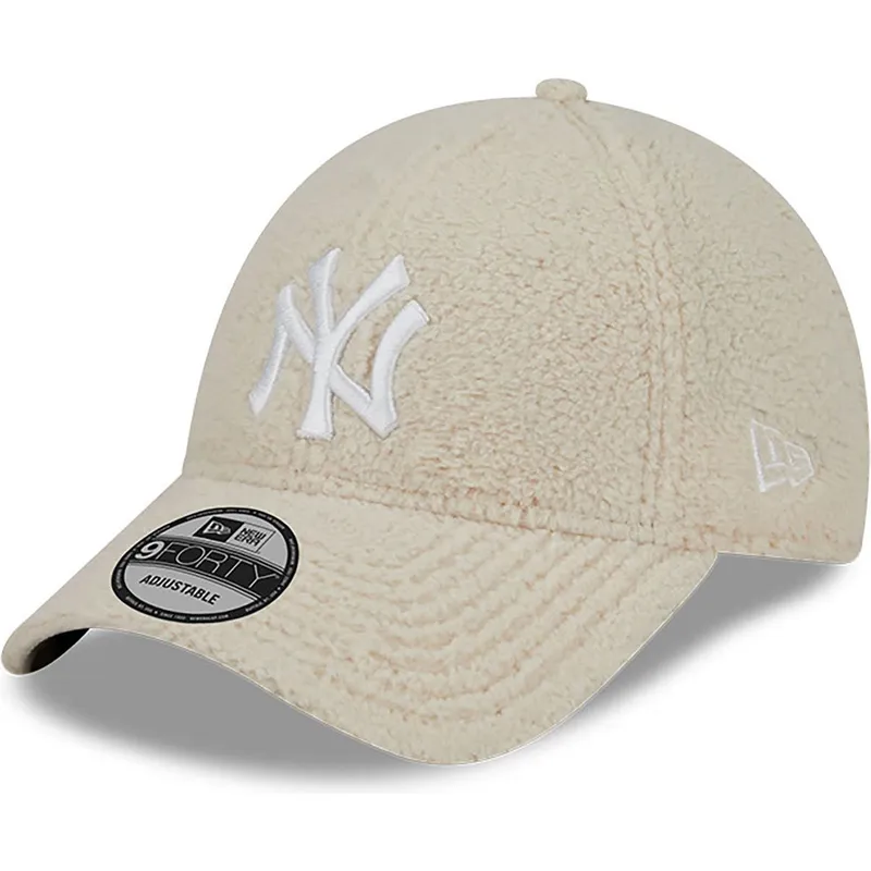 mutzen-gebogen-beige-verstellbares-band-9forty-teddy-der-new-york-yankees-mlb-von-new-era