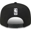 schwarze-flache-snapback-kappe-9fifty-tip-off-2023-der-los-angeles-lakers-nba-von-new-era