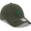 mutzen-gebogen-grun-verstellbares-band-9forty-towelling-der-new-york-yankees-mlb-von-new-era