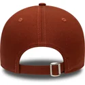 verstellbare-braune-curved-cap-9forty-league-essential-der-new-york-yankees-mlb-von-new-era