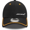 schwarze-verstellbare-9forty-kappe-mit-gebogenem-schirm-und-kontrastpaspel-von-mclaren-racing-formula-1-von-new-era