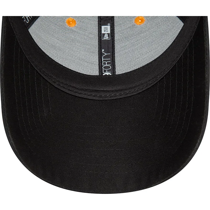 mutzen-gebogen-schwarz-verstellbares-band-9forty-contrast-piping-der-mclaren-racing-formula-1-von-new-era