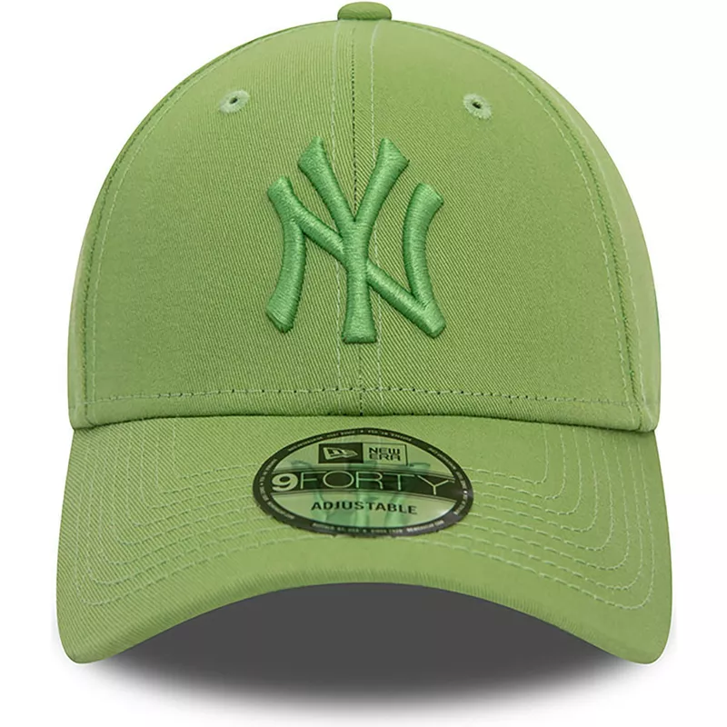new-era-curved-brim-green-logo-9forty-league-essential-new-york-yankees-mlb-green-adjustable-cap