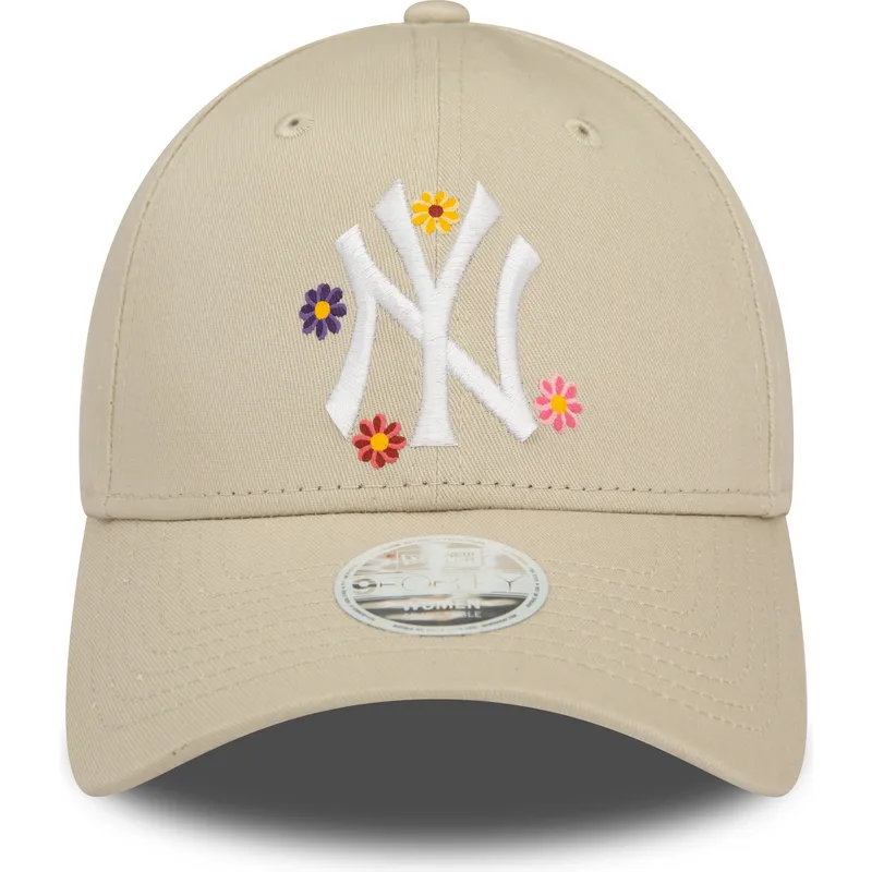verstellbare-beige-damen-kappe-mit-gebogenem-schirm-9forty-flower-der-new-york-yankees-mlb-von-new-era