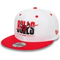 weisse-und-rote-flache-snapback-kappe-9fifty-white-crown-von-chicago-bulls-nba-von-new-era
