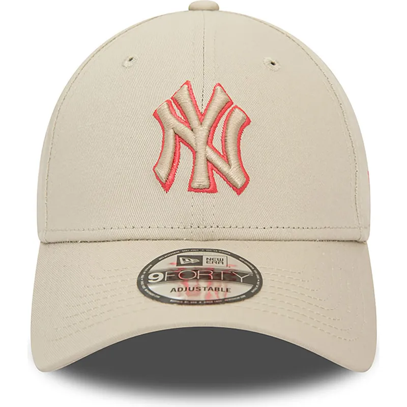 beige-verstellbare-curved-cap-9forty-team-outline-der-new-york-yankees-mlb-von-new-era
