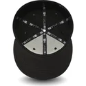 schwarze-eng-anliegende-59fifty-essential-cap-von-new-era