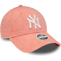 gebogene-rosa-verstellbare-damen-kappe-9forty-jersey-der-new-york-yankees-mlb-von-new-era