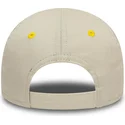 mutzen-gebogen-beige-verstellbares-band-fur-kinder-9forty-character-der-pinguino-von-new-era