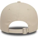 mutzen-gebogen-beige-verstellbares-band-9forty-league-essential-der-new-york-yankees-mlb-von-new-era
