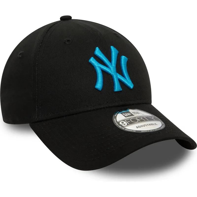 schwarze-verstellbare-kappe-mit-gebogenem-schirm-und-blauem-logo-9forty-league-essential-der-new-york-yankees-mlb-von-new-era schwarze-verstellbare-kappe-mit-gebogenem-schirm-und-blauem-logo-9forty-league-essential-der-new-york-yankees-mlb-von-new-era