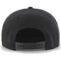 schwarze-snapback-kappe-mit-flachem-schirm-und-schwarzem-boston-red-sox-mlb-logo-von-47-brand-sure-shot