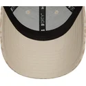 beige-verstellbare-damenkappe-9forty-monogram-der-new-york-yankees-mlb-von-new-era