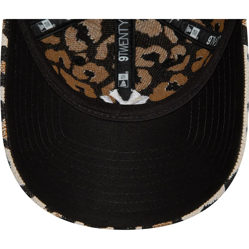 mutzen-gebogen-leopard-verstellbares-band-9forty-jacquard-der-new-york-yankees-mlb-von-new-era