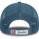 blaue-trucker-kappe-mit-blauem-logo-9forty-home-field-der-new-york-yankees-mlb-von-new-era