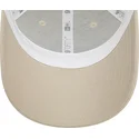 beige-trucker-cap-mit-beigem-logo-9forty-home-field-der-new-york-yankees-mlb-von-new-era