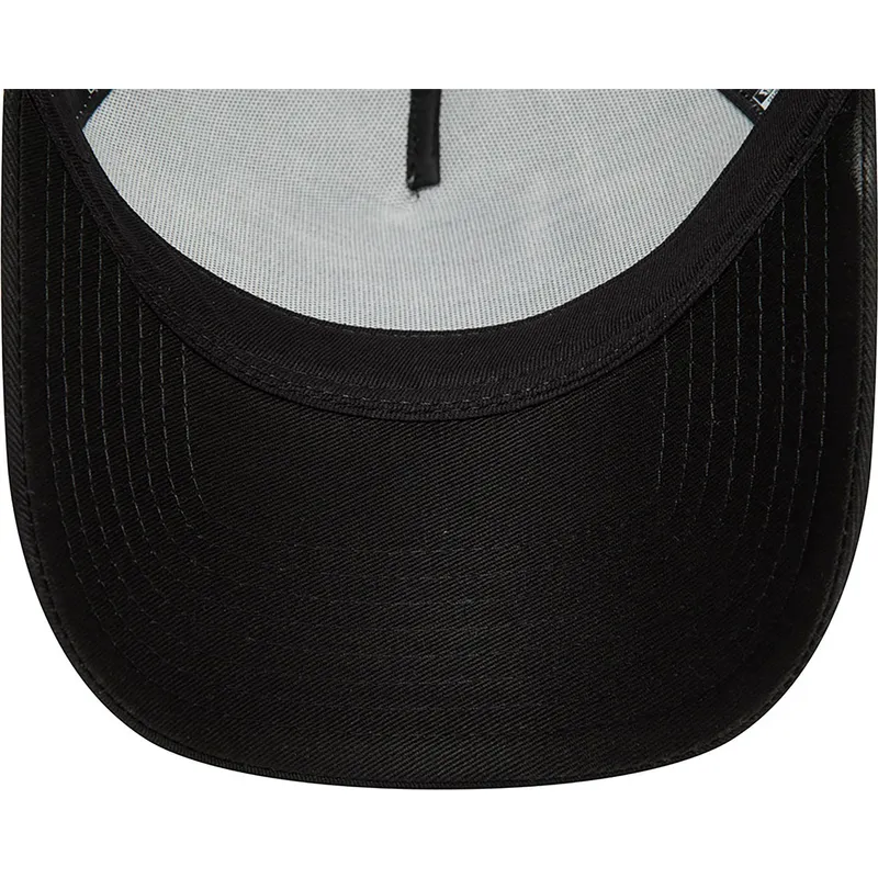 mutzen-gebogen-schwarz-snapback-a-frame-graphic-der-hot-dog-new-york-von-new-era