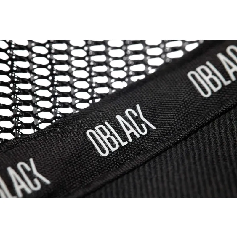 trucker-cap-weiss-schwarz-und-rot-classic-von-oblack