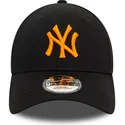 new-era-curved-brim-orange-logo-9forty-league-essential-new-york-yankees-mlb-black-adjustable-cap