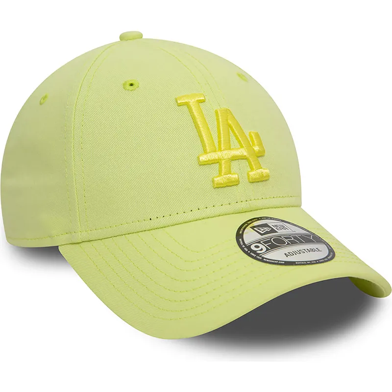 hellgrune-verstellbare-curved-cap-mit-grunem-logo-9forty-league-essential-der-los-angeles-dodgers-mlb-von-new-era