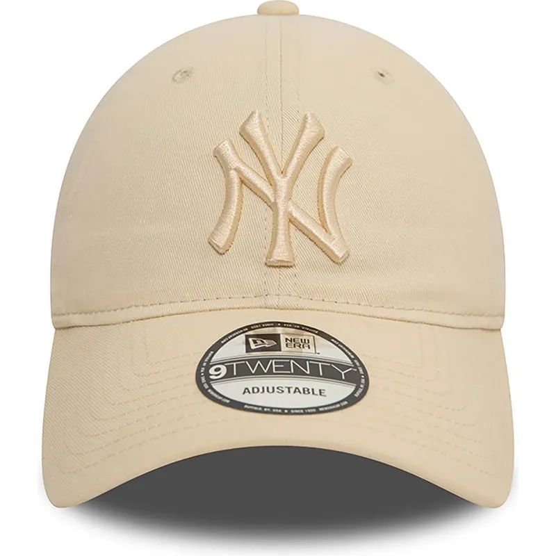 beige-verstellbare-curved-cap-mit-beigem-logo-9twenty-league-essential-der-new-york-yankees-mlb-von-new-era