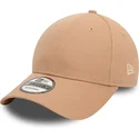 beige-verstellbare-curved-cap-9forty-essential-von-new-era