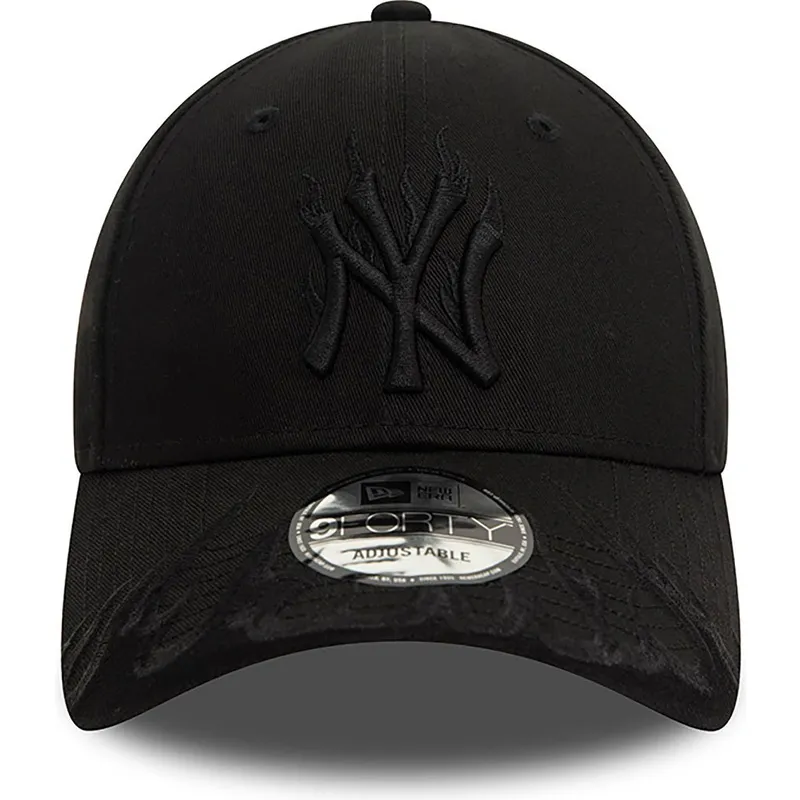 schwarze-verstellbare-curved-cap-mit-schwarzem-logo-9forty-flame-der-new-york-yankees-mlb-von-new-era