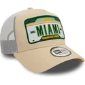 beige-weisse-trucker-kappe-a-frame-license-plate-miami-cities-and-beaches-von-new-era