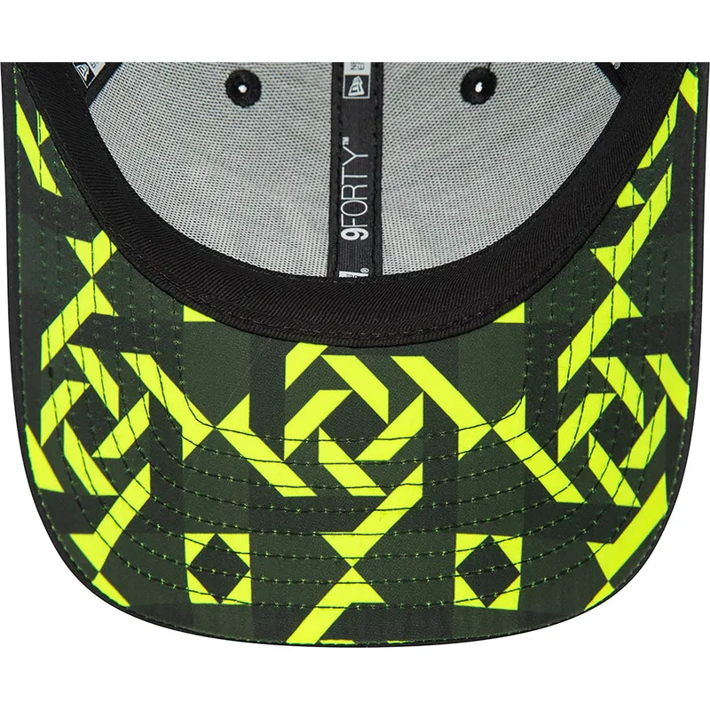 mutzen-gebogen-schwarz-verstellbares-band-9forty-geo-undervisor-print-der-valentino-rossi-vr46-motogp-von-new-era
