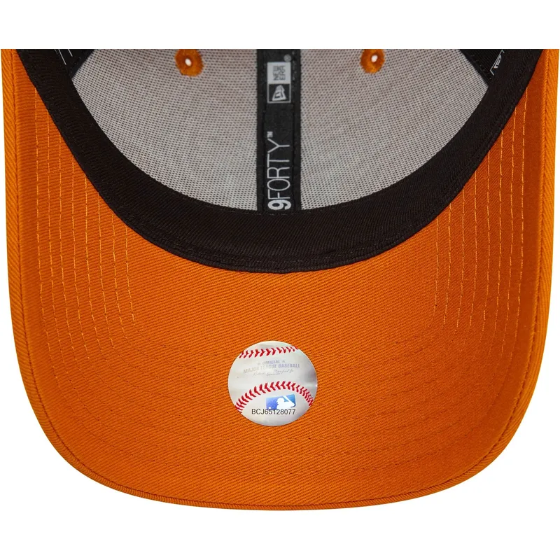 mutzen-gebogen-orange-verstellbares-band-9forty-league-essential-der-new-york-yankees-mlb-von-new-era