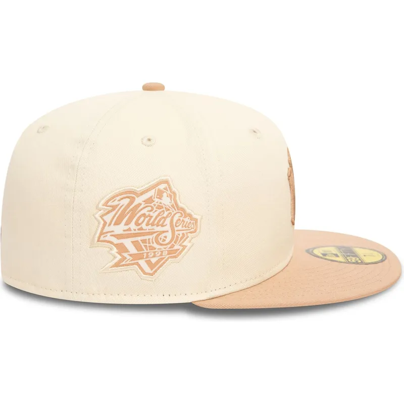 59fifty-new-york-yankees-mlb-side-patch-kappe-in-beige-und-braun-von-new-era