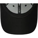 verstellbare-schwarze-damen-cap-mit-gebogenem-schirm-und-beigem-logo-9forty-cord-der-new-york-yankees-mlb-von-new-era