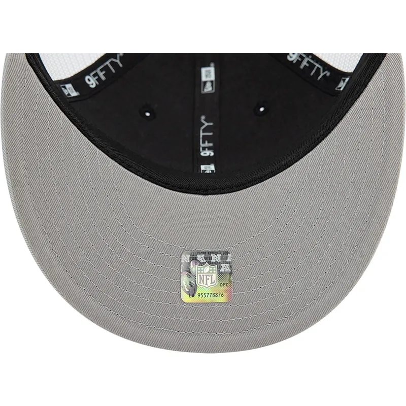 schwarze-und-graue-9fifty-low-profile-patch-trucker-kappe-der-las-vegas-raiders-nfl-von-new-era