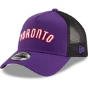 violette-und-schwarze-a-frame-classic-trucker-kappe-der-toronto-raptors-nba-von-new-era