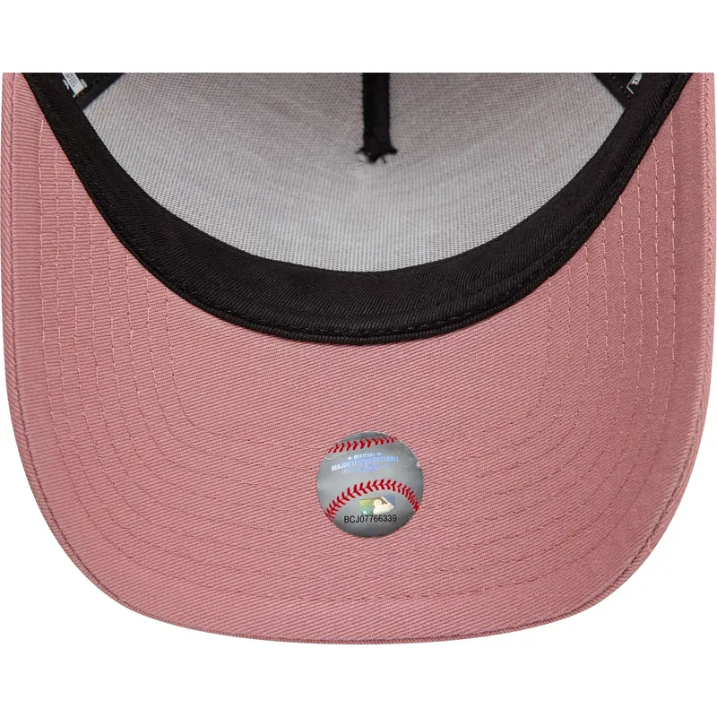 trucker-cap-rosa-9forty-a-frame-league-essential-der-new-york-yankees-mlb-von-new-era